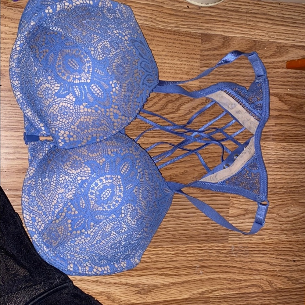 Bras! 34DD